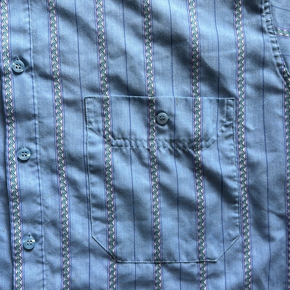 Vtg Levi’s abstract design button up short sleeve shirt - Picture 3 of 5